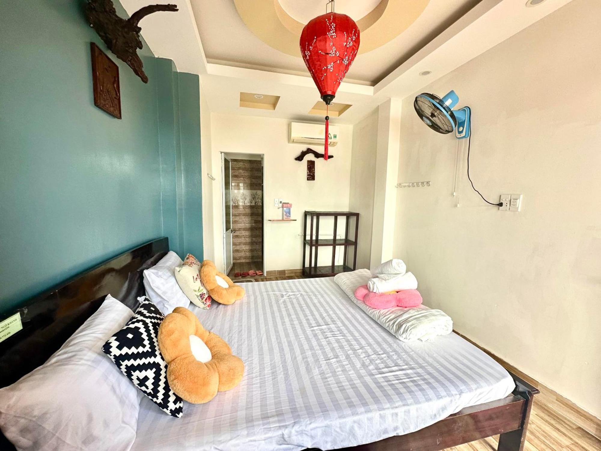 Ngo Khanh Homestay Tân Hiệ Exterior foto
