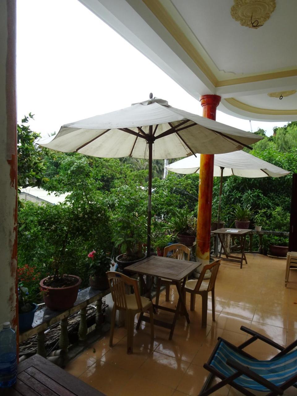 Ngo Khanh Homestay Tân Hiệ Exterior foto